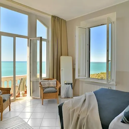 Villa Sorriso Mit Pool Direkt Am *