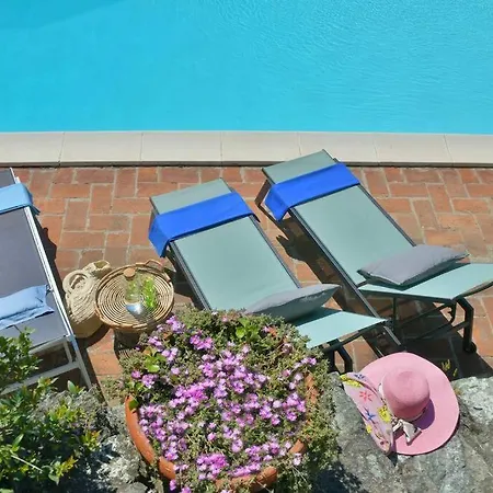Modern Eingerichtete Mit Pool Direkt Am Вилла *