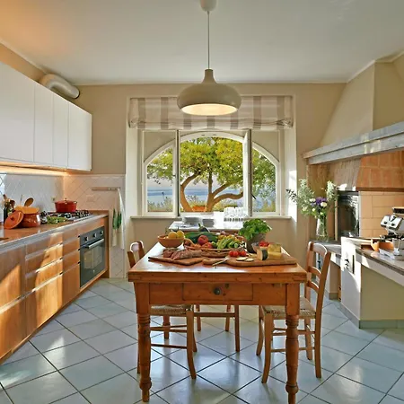 Modern Eingerichtete Mit Pool Direkt Am Villa Castiglioncello